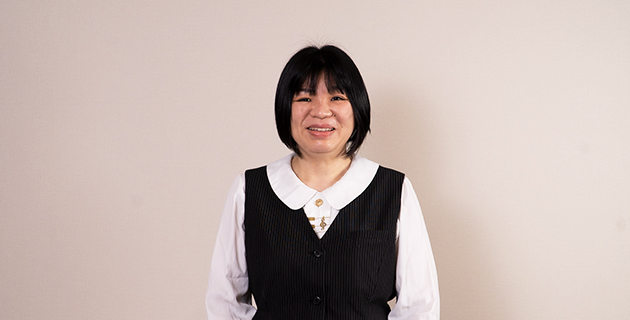 営業部:吉村瑠美